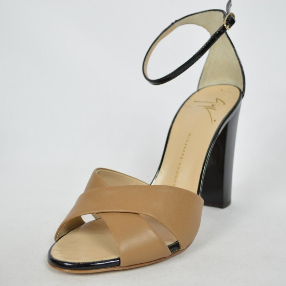 NIB Giuseppe Zanotti Tan Leather Ankle Strap Sandals Size Euro 39/US 8.5 Italy